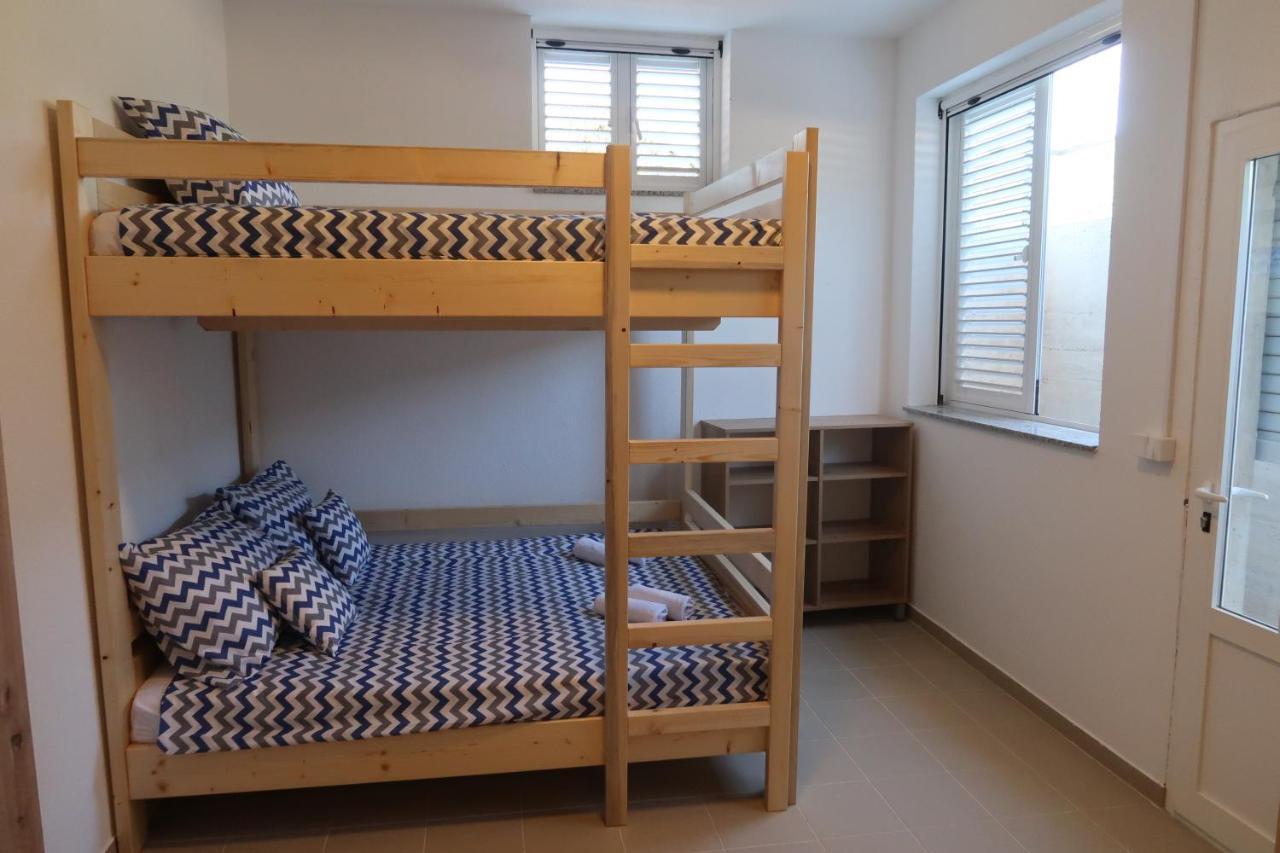 Вилла Robinson Olive Tree Huts Cara Экстерьер фото
