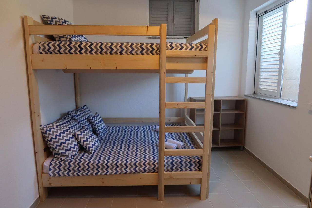 Вилла Robinson Olive Tree Huts Cara Экстерьер фото